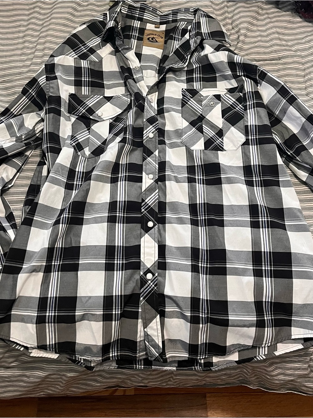 Quiksilver Men’s Black & White Plaid Button-Up Shirt